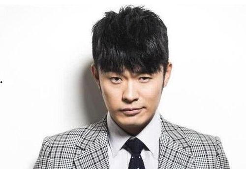 lmx是哪个男明星,LMX，这位神秘男明星的星光之路