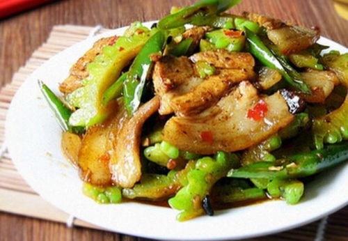 重庆人民看吃瓜,麻辣吃瓜，乐享生活